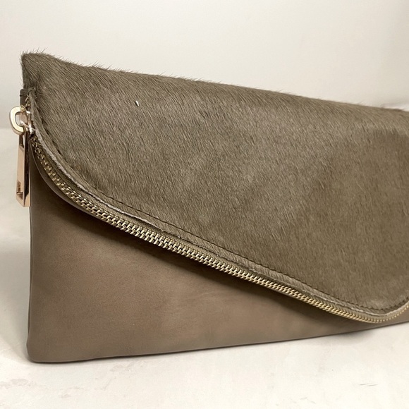 SOLE SOCIETY Tami Fur Clutch NWOT - Picture 5 of 14